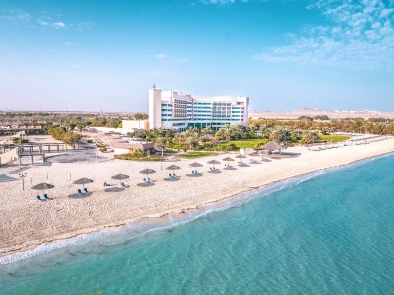 Spend Your Usual Days in an Unusual Way at Danat Jebel Dhanna Resort